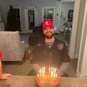 Meet your Posher, Alex